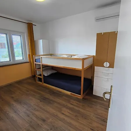 Apartament White House Gabonjin