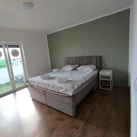 White House Apartament *